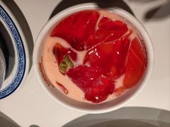 招牌红白-禄鼎记·排队俩小时都要吃的酸菜鱼(石牌桥店)