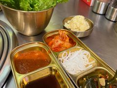 -哈哈碳都·牛肋条无限自助烤肉(台江万达店)