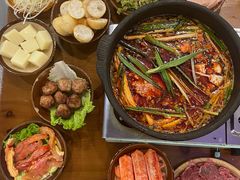 -黔有有贵州酸汤夺夺粉火锅(五味十字店)