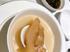 美美的一碗汤-红雀围·海鲜火锅(陆家嘴中心店)