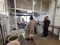 -正宗杨记普洱酸醋米线(总店)