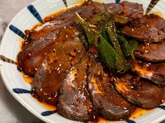 薄荷牛肉-中8楼风尚云南菜(颐堤港店)