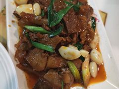 牛腩烧牛筋-老火大骨头汤馆
