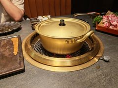 -铭牛烧肉·和牛海鲜自助(高新月牙湖店)