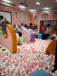 -孩子王童乐园(南京六合欢乐港店)