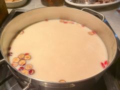 -尚尚仙·酸汤猪手·猪肚鸡火锅(华联万柳购物中心店)