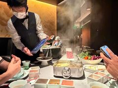 -左庭右院鲜牛肉火锅黑金店(陆家嘴中心店)