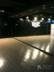 -YASAKI国际舞蹈中心