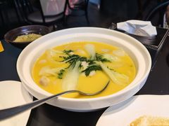 -铜锣湾·有麝自然香(渝北财富中心店)