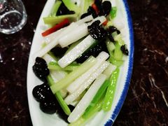 香芹木耳炒山药-来小酌·长安酒家(翠庭大厦店)