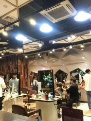 -PE SALON
