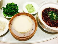 -品悦酒店(三林古镇店)