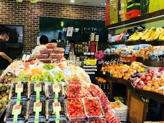 零售区-鲜丰水果(杭州庆春银泰店)