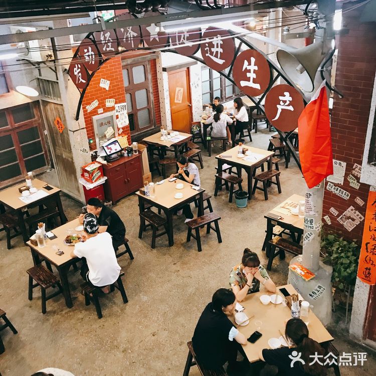 专业剥虾三十年,吃虾工具人!