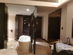 -三亚湾海居铂尔曼度假酒店