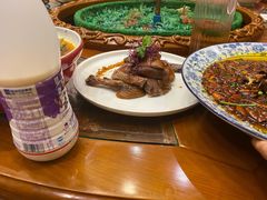 -万重锦·人文川菜馆(骡马市店)