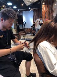 -PE SALON