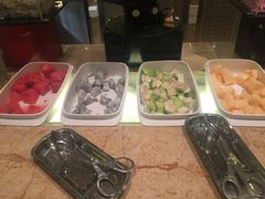 -大中华希尔顿酒店-念自助餐·嗨啤·小龙虾