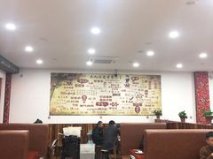 大堂-哈尔滨东北铁锅炖(都督街店)