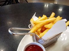 香脆薯条-WOLFGANG PUCK KITCHEN & BAR(迪士尼小镇店)