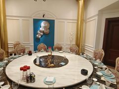 -梅龙镇酒家(南京西路总店)