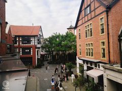 -钟书阁(松江泰晤士小镇店)