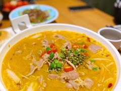 酸汤牛舌-宴小馆·小海鲜青岛菜(五四广场店)