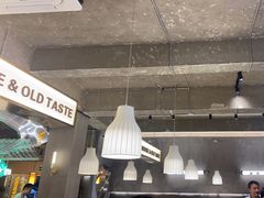 -老房老舍重庆火锅(假日城市店)