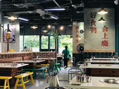 大堂-憨铁匠老火锅(龙岗万科里店)