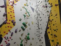 -问山MountQuest攀岩馆