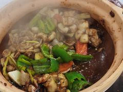 酱爆猪生肠-天宝食坊·啫啫煲大排档(西华路店)