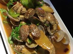 -西街夜油条·麻团包乌饭