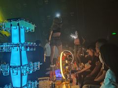 -简奥斯汀·赫本酒吧