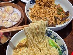 -李犟大爆鳝面·手工蟹黄包(湖滨西湖店)