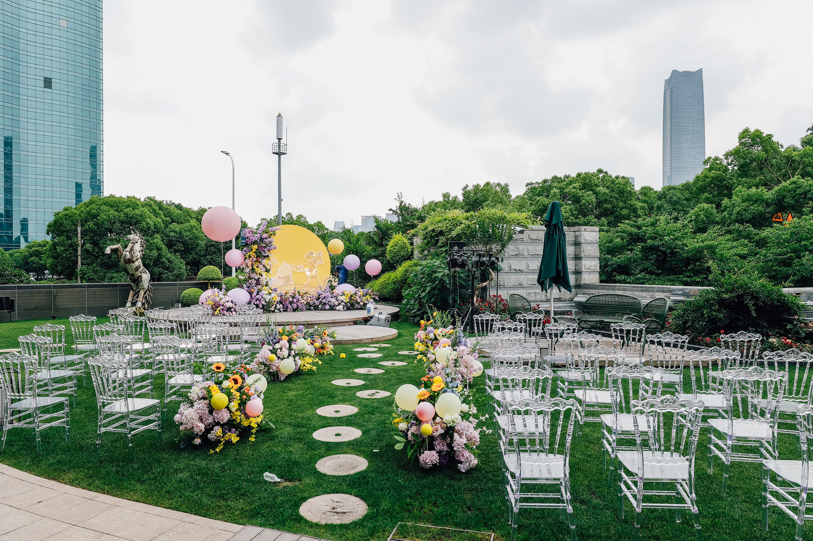 北京草坪婚礼场所图片