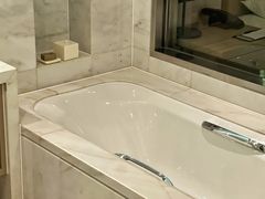 -上海漕河泾万丽酒店