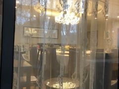 -宝界普菲特湖畔酒店