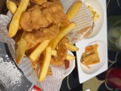 -辣尚瘾·烤鱼·新川菜(牡丹园直营店)