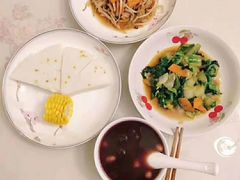 -鲸育宝宝月嫂(徐汇店)