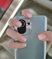 -蜜丝卡伦美甲美睫连锁