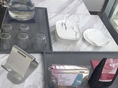 -UNI UNI(环亚凯瑟琳店)