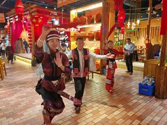 -老滇山寨•云南特色菜•地方菜•民族风情歌舞表演(金碧店)