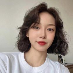 -首脑美发沙龙