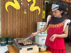 -彝风人家彝族餐厅