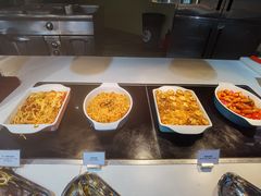 自助取餐区-威珀斯酒店·珀萃美食餐厅 | 海鲜刺身·现烤生蚝·特色烤肉