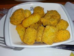 -Pelicana百利家炸鸡(江南西名店城店)
