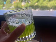 -上海虹桥中心爱琴海亚朵S酒店