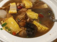 -江城小馆陕南妈妈菜·全球旅行餐厅(钟楼店)