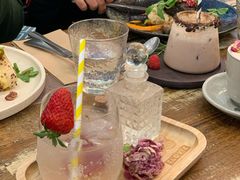 snow&nbsp;white-FLOVIE FLORIST CAFE