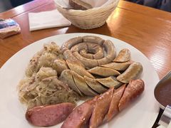 -普兰达德国餐厅·德式脆皮烤猪肘·自酿啤酒(观唐店)